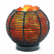 Декоративно-обработанная соляная лампа-камин Ваза-шар Ротанг